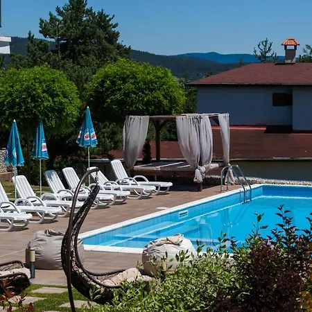 Family The View & Hotel Tsigov Chark