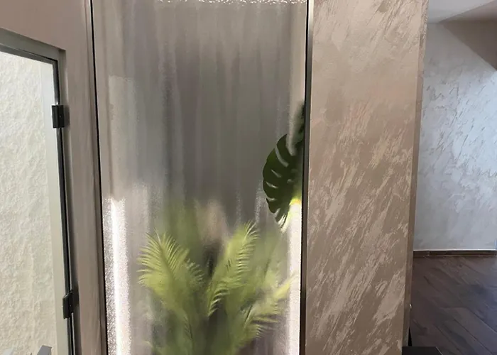 Family The View & Hotel Tsigov Chark