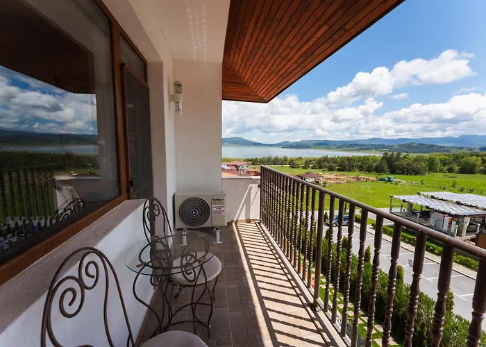 Family The View & Hotel Tsigov Chark