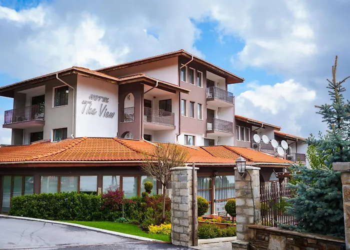 Family The View & Hotel 3*