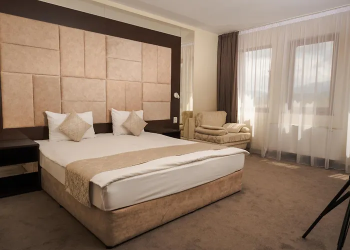 Family The View & Hotel 3*