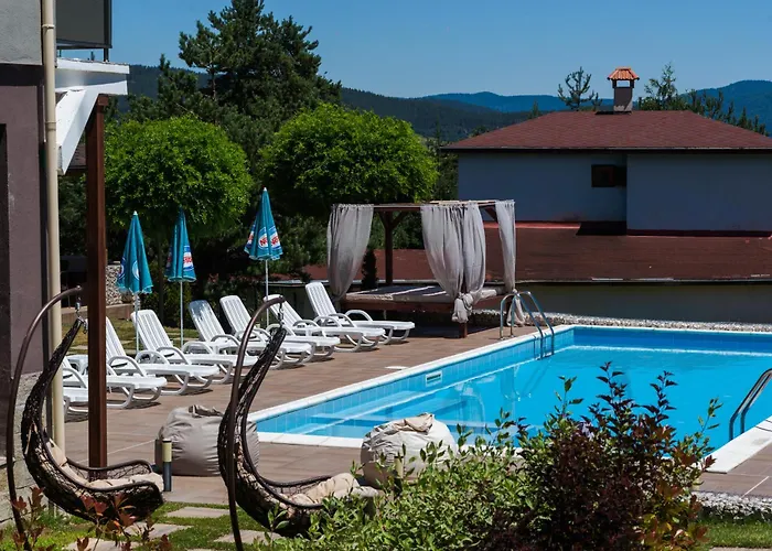 Family The View & Hotel Tsigov Chark